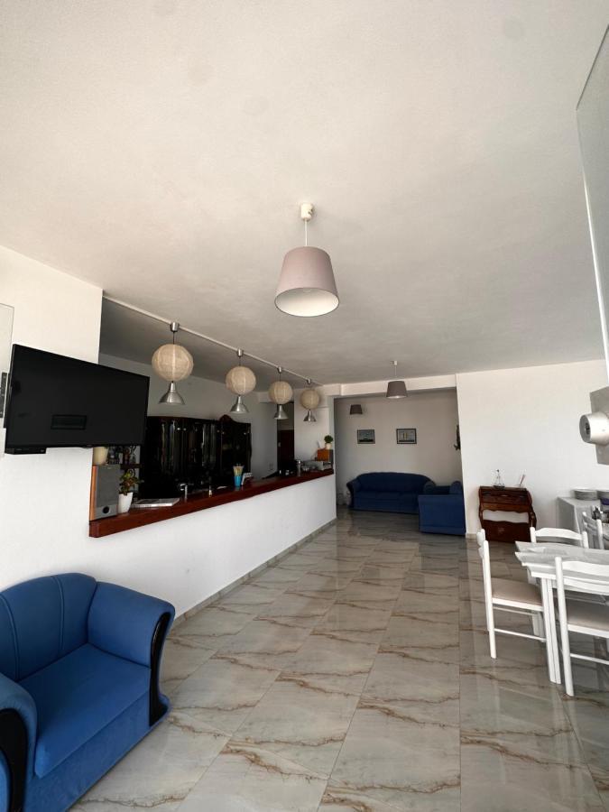 Hotel Belle Vue Ksamil Exterior photo